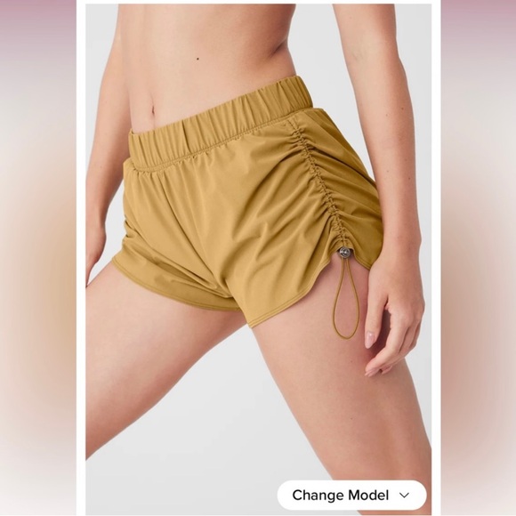 Alo Yoga Cinch It Up Short Women’s Small Golden Olive Branch Adjustable Sides - Picture 14 of 14